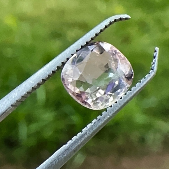 1.12cts Natural Pink Morganite GEM - Picture 8 of 17